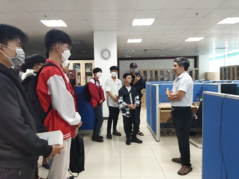 THAM QUAN THỰC TẾ TẠI VNPT BÌNH DƯƠNG