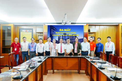 Ra mắt Câu lạc bộ Nghiên cứu khoa học liên ngành ️