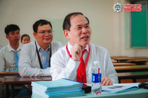 Ngành Dược học Việt Nam: Tương lai và gợi ý phát triển ngành dược học từ góc độ chuyên gia