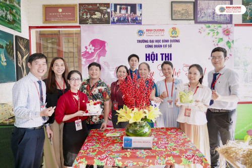 Sôi nổi Hội thi Cắm hoa nghệ thuật chào mừng ngày 20/10