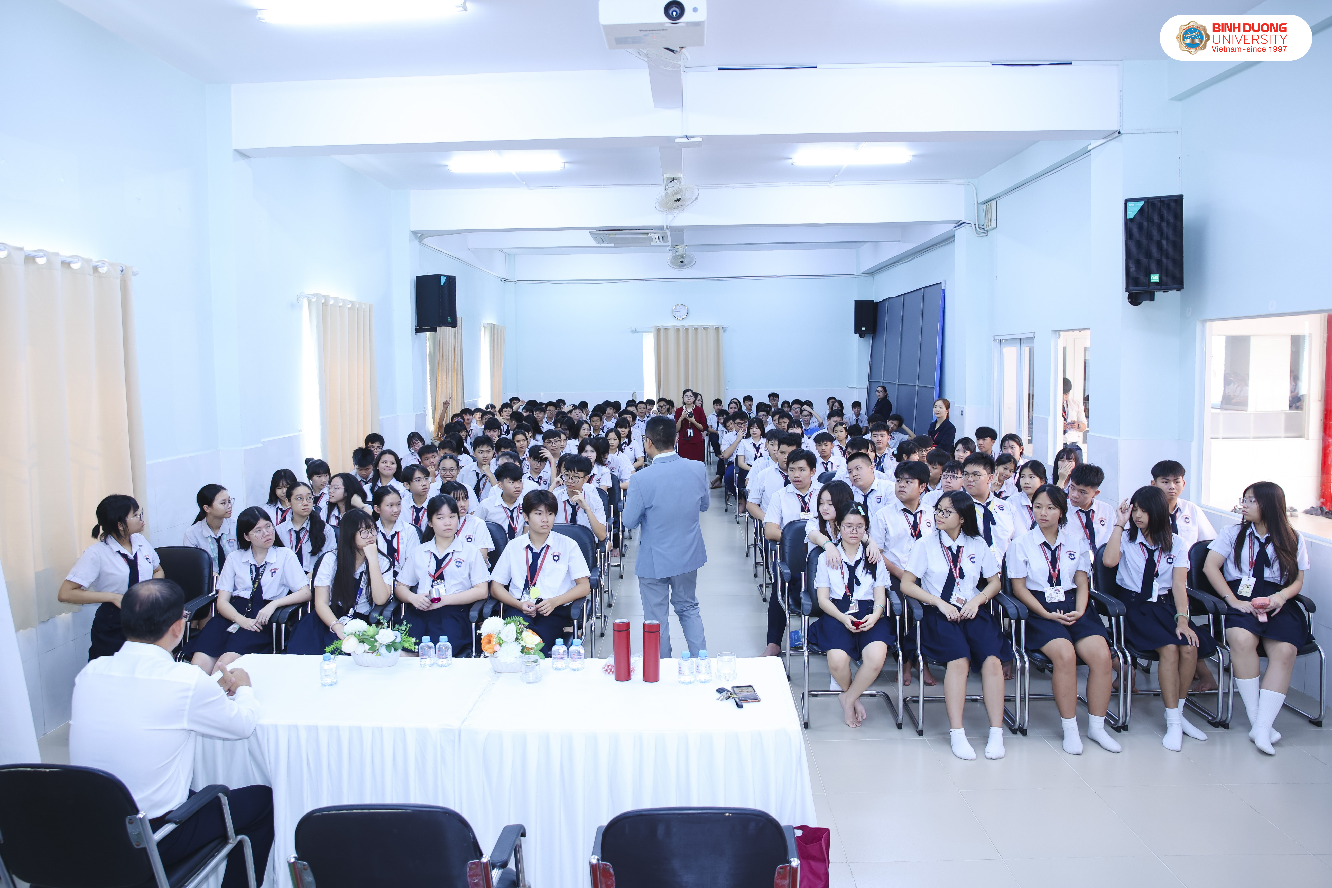 Hình ảnh chương trình tư vấn hướng nghiệp tại Trường TH-THCS-THPT Marie Curie